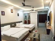 Best Hotel In Tarapith